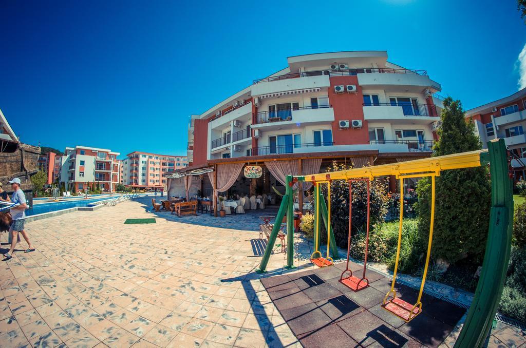 Privillege Fort Noks Beach Apartments เอเลนีเต ภายนอก รูปภาพ