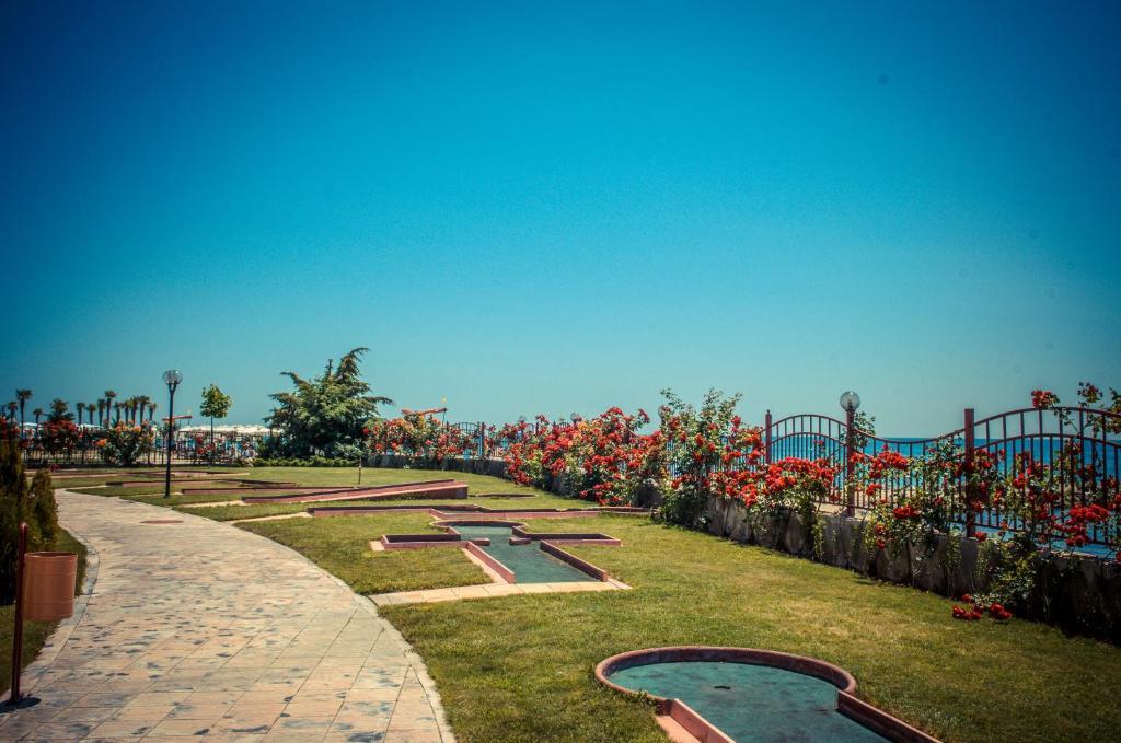 Privillege Fort Noks Beach Apartments เอเลนีเต ภายนอก รูปภาพ