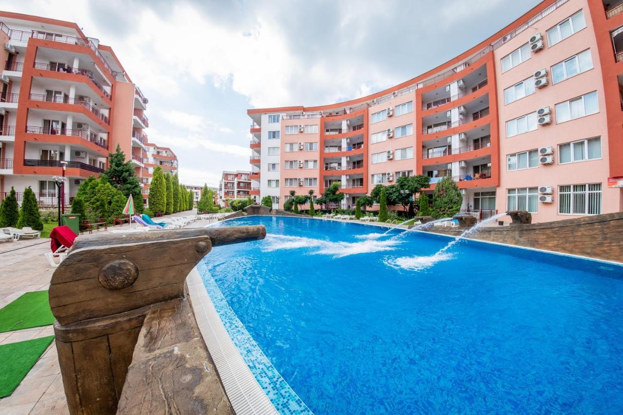 Privillege Fort Noks Beach Apartments เอเลนีเต ภายนอก รูปภาพ